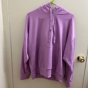Alo Yoga Hoodie in Lavender